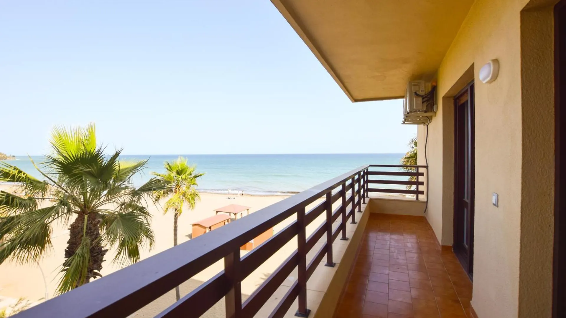 Excelente Piso Sobre El Mar Con Garaje Apartment Estepona 0*,  Spain